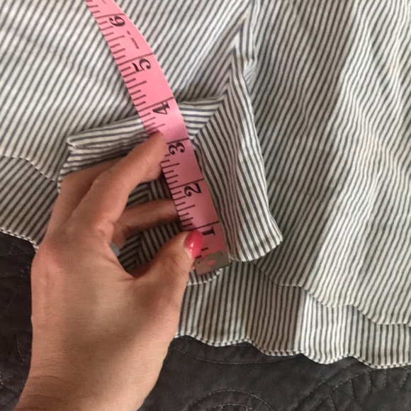 J Crew high waisted shorts - Picture 4 of 7